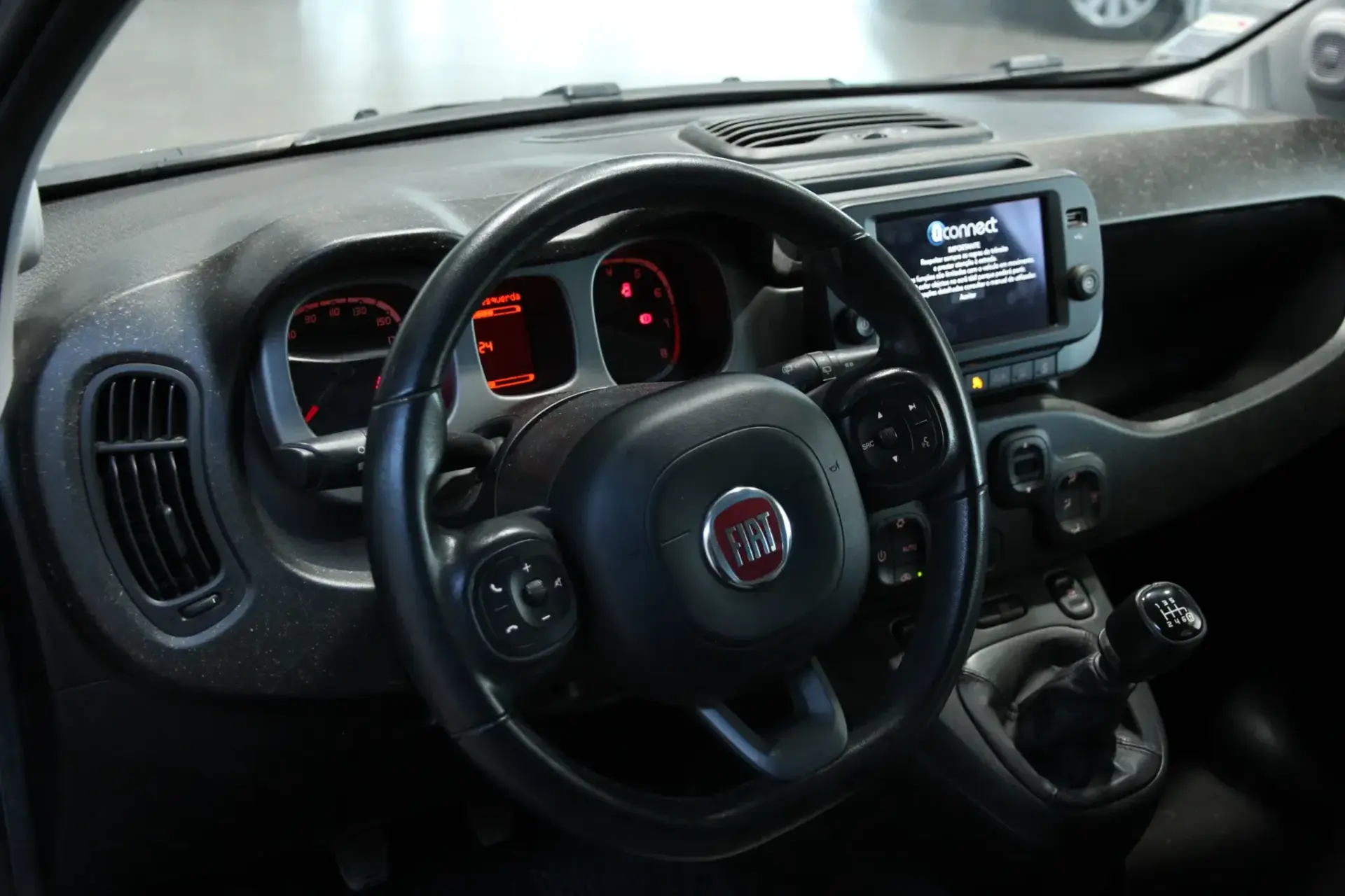 Fiat Panda 1.0 Hybrid Cross 15