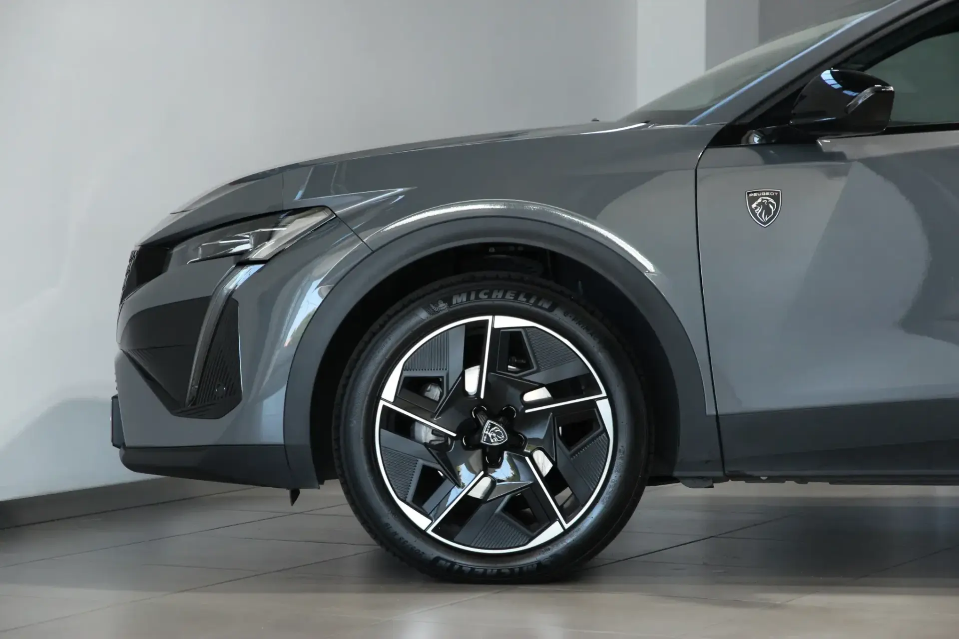 Peugeot 408 1.2 PureTech GT EAT8 26