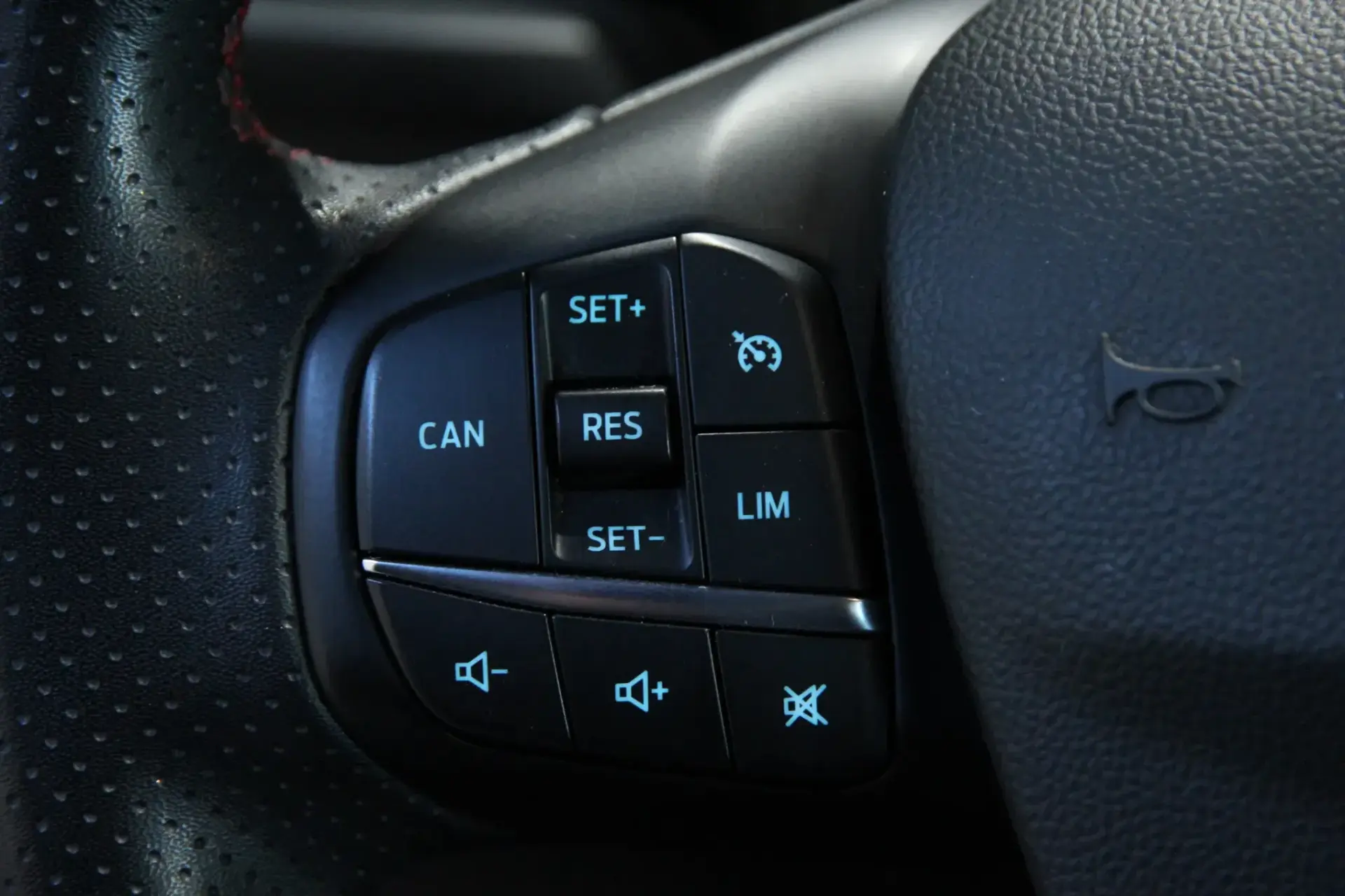 Ford Focus SW 1.0 EcoBoost MHEV ST-Line Aut. 7
