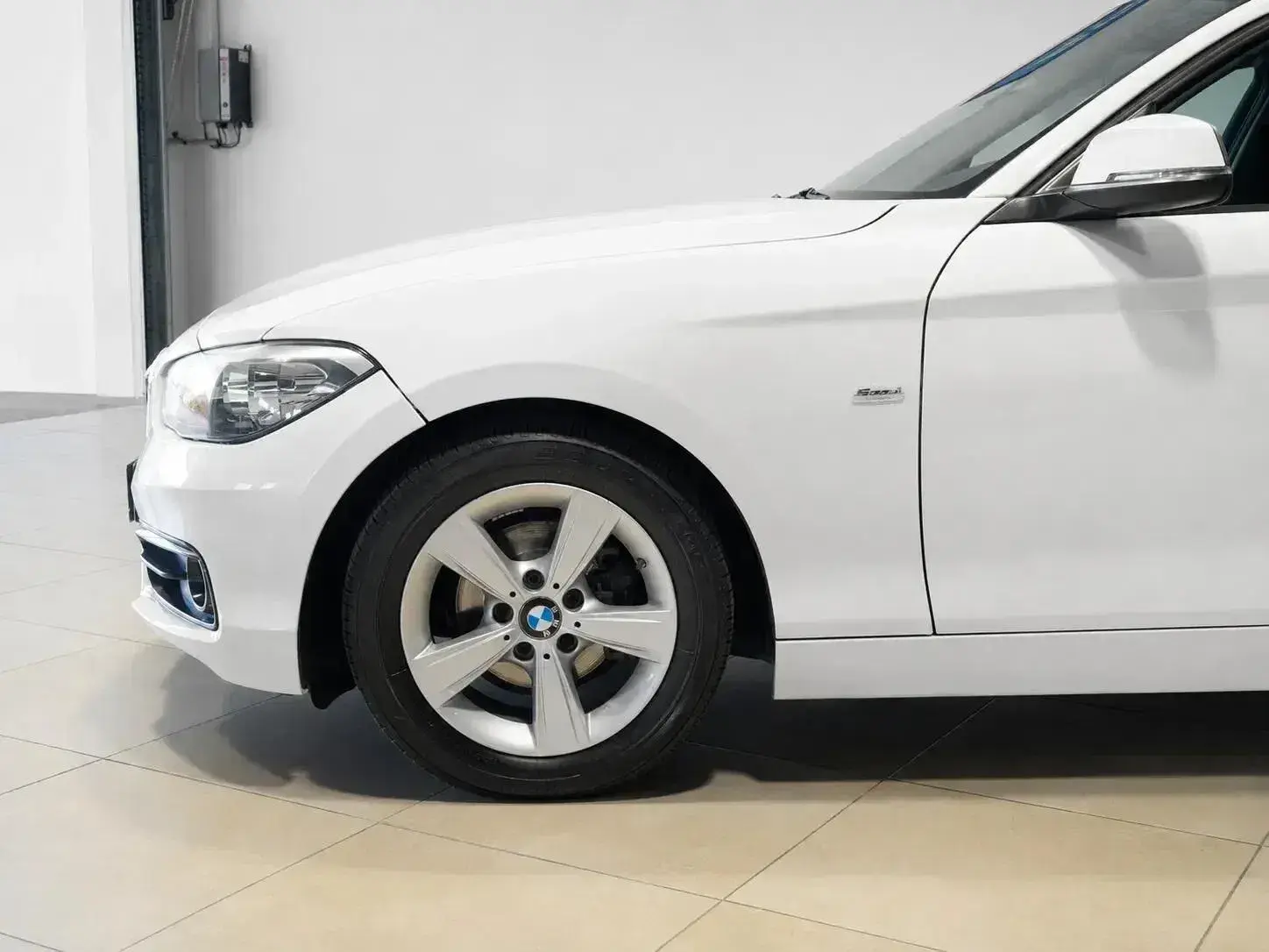 BMW 116 d EDynamics Line Sport 5