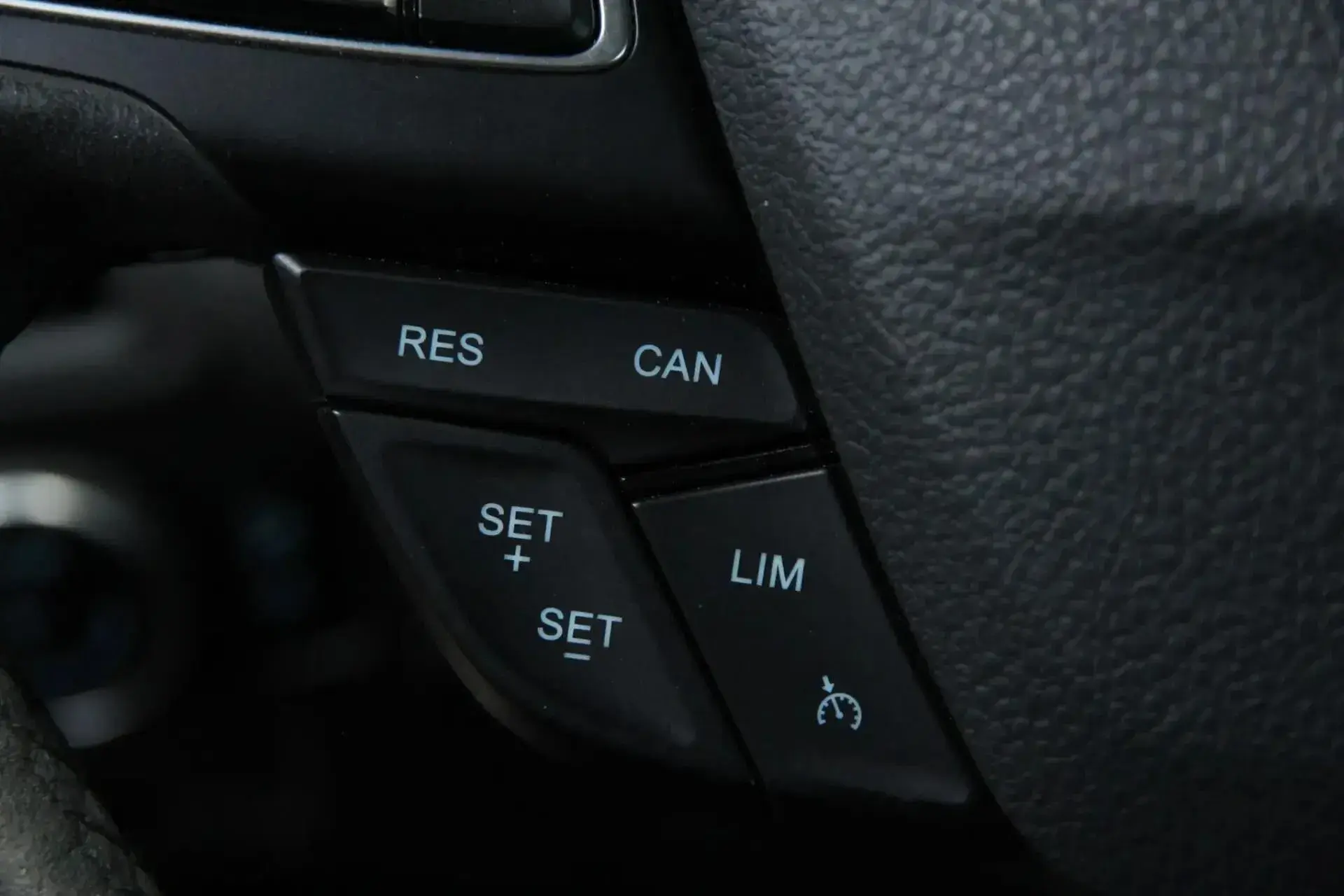 Ford Focus 1.0 EcoBoost Business 13