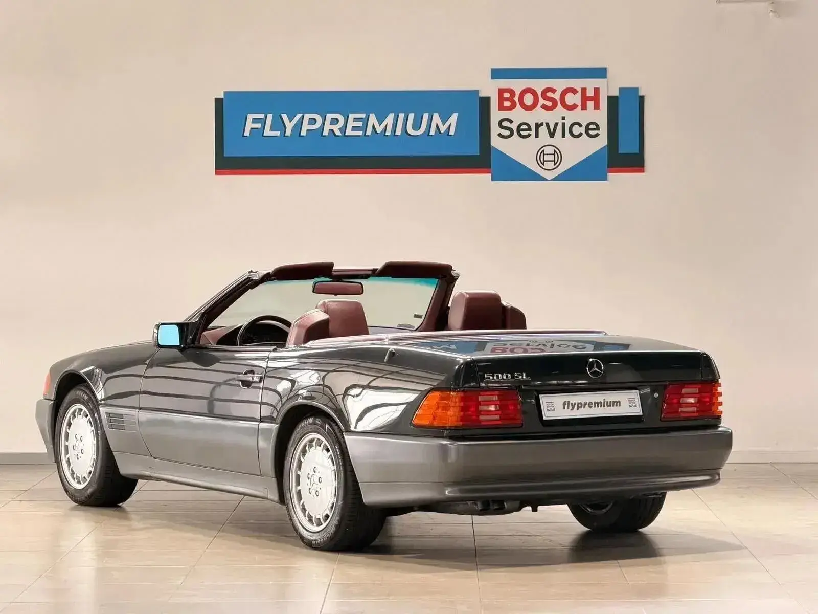 Mercedes-Benz SL 500 Standard 25