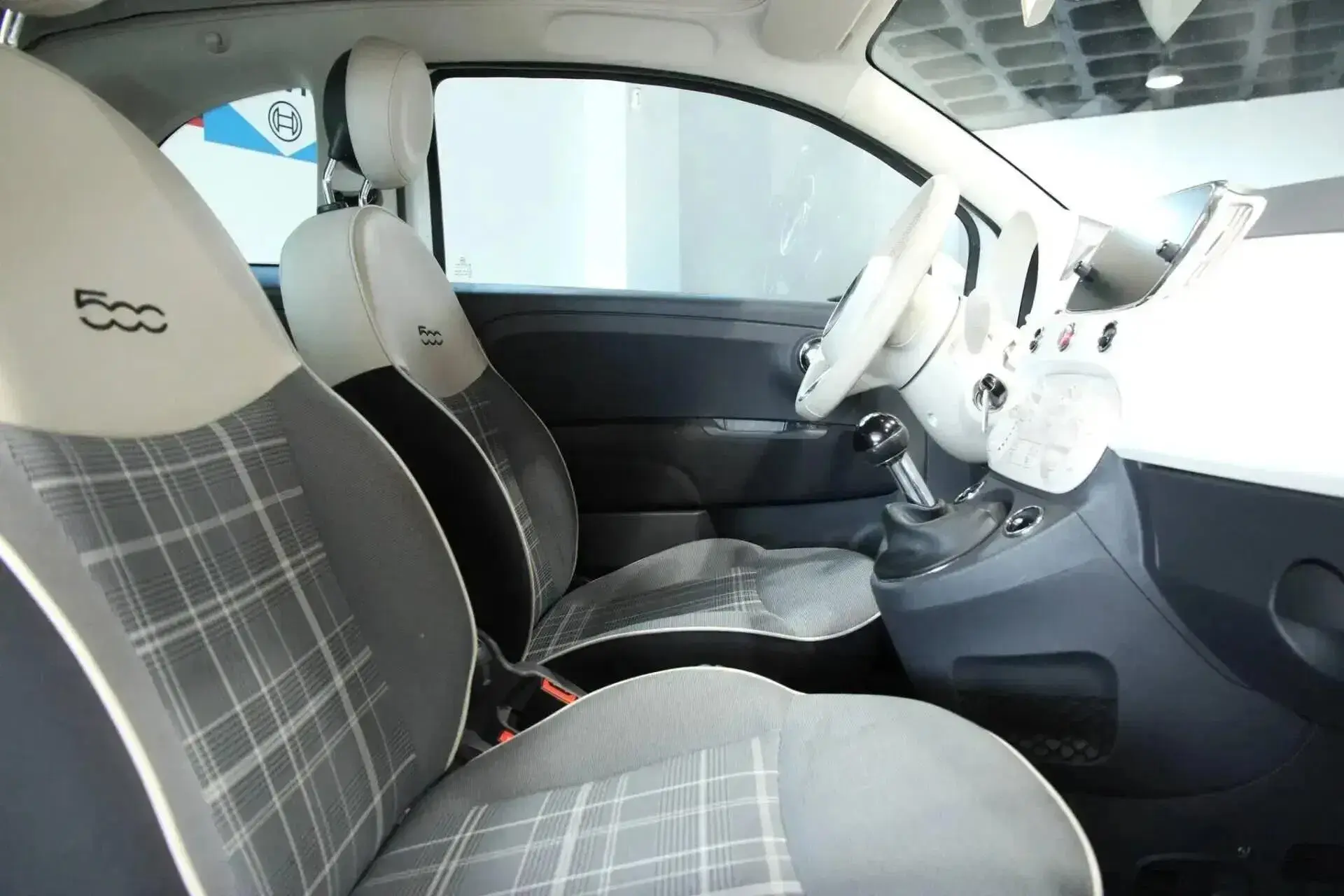 Fiat 500C 1.0 Hybrid Lounge 16