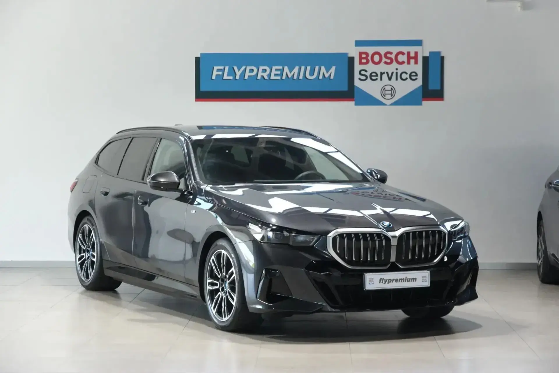 BMW 530 e Pack Desportivo M 1