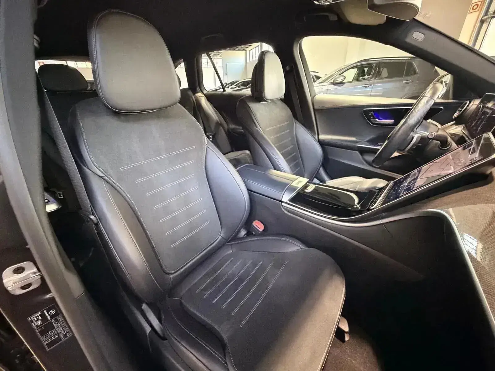 Mercedes-Benz C 300 d AMG Line 28