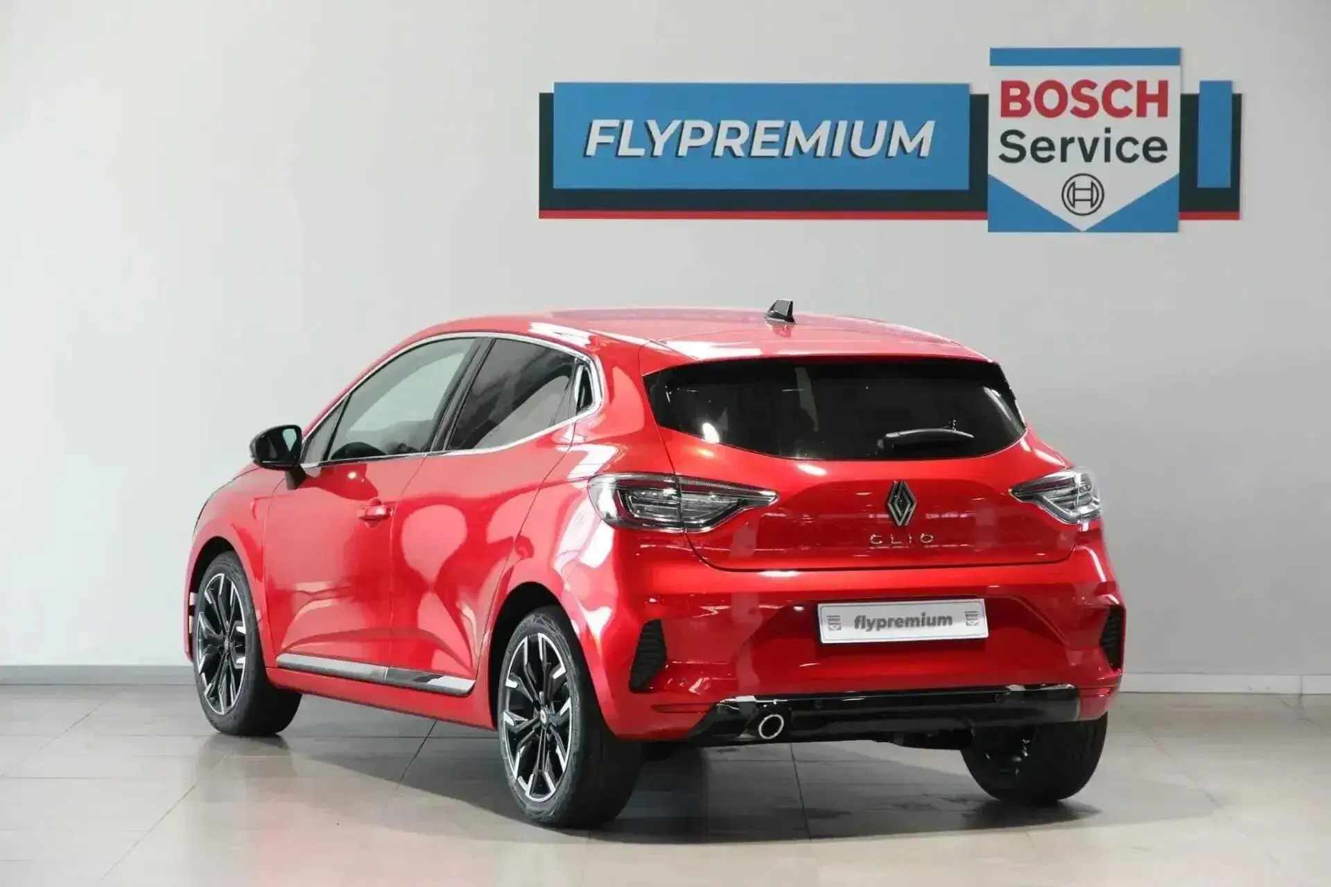 Renault Clio 1.0 TCe Techno Bi-Fuel 8