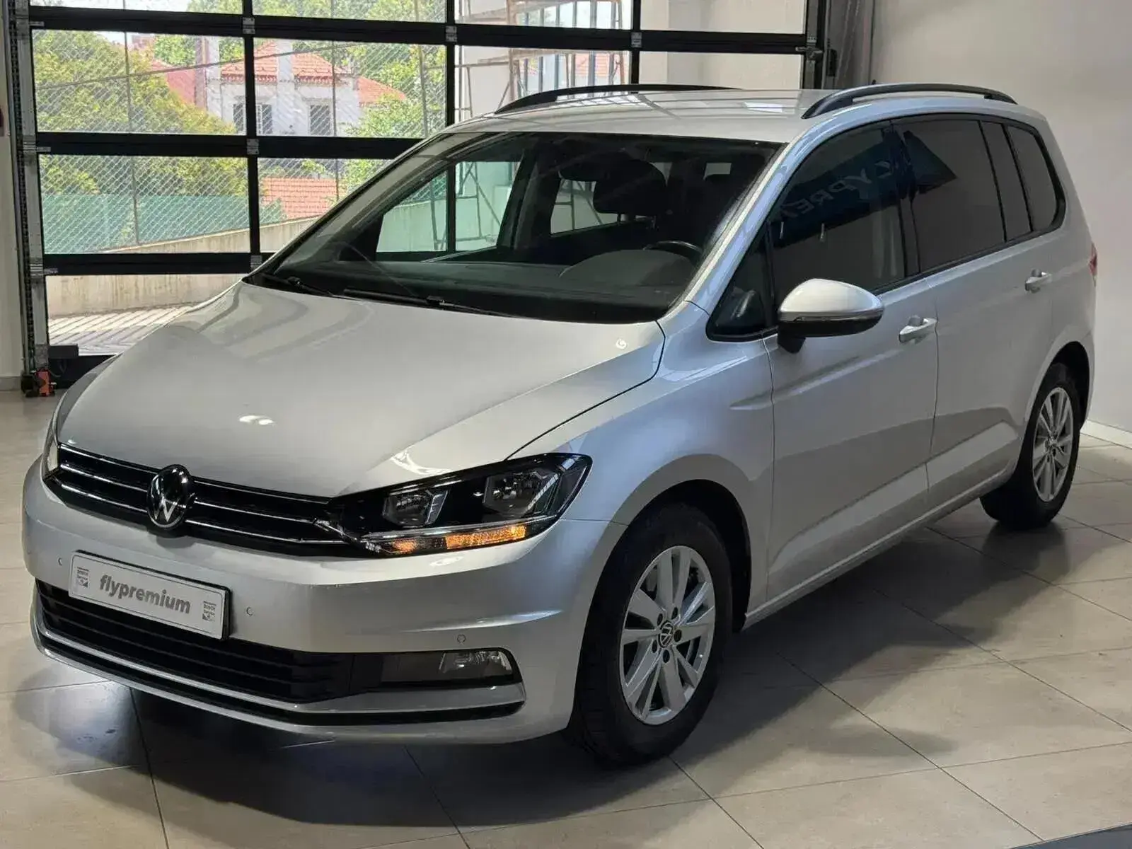 Volkswagen Touran 2.0 TDI Confortline 15