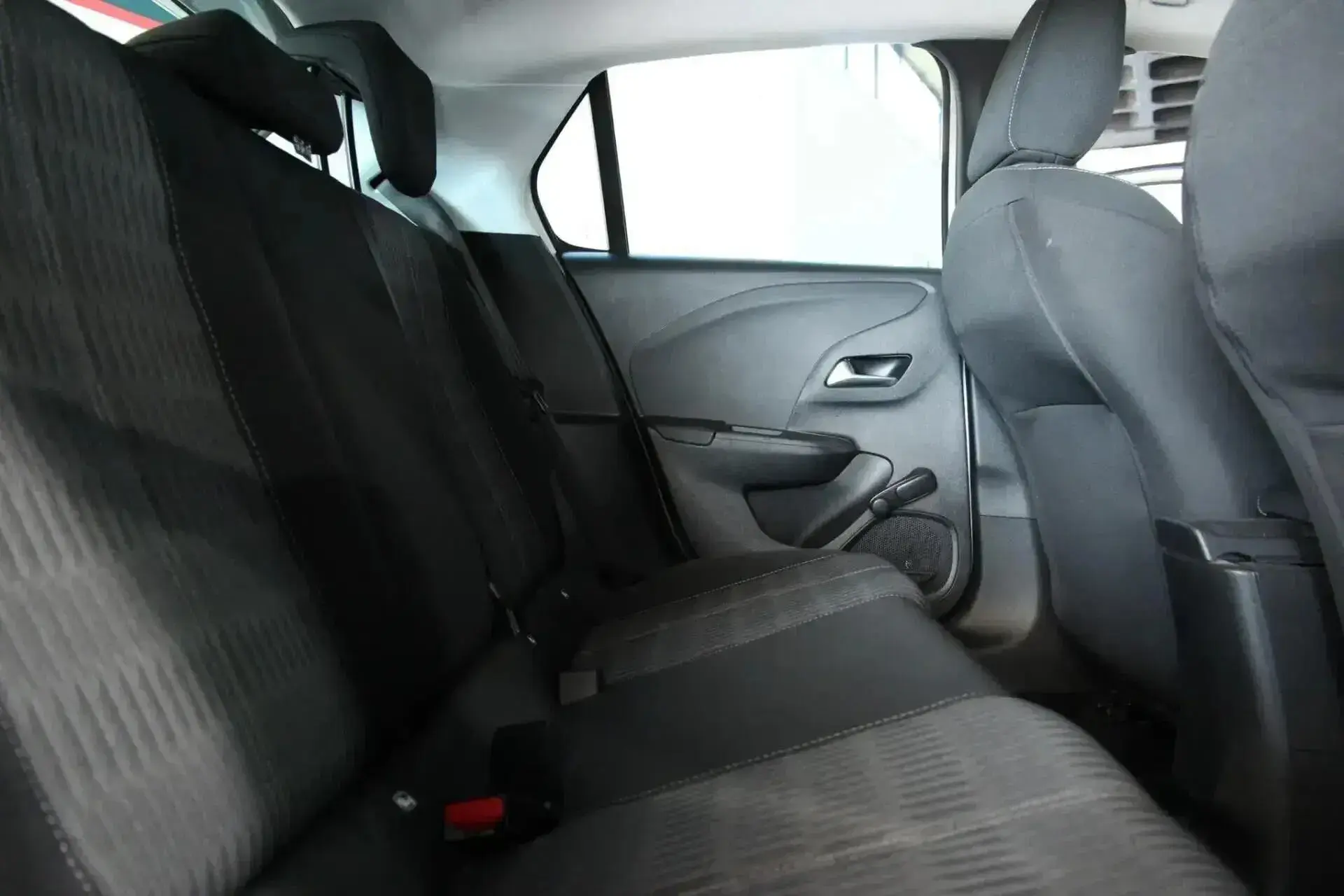 Opel Corsa 1.2 Business 13