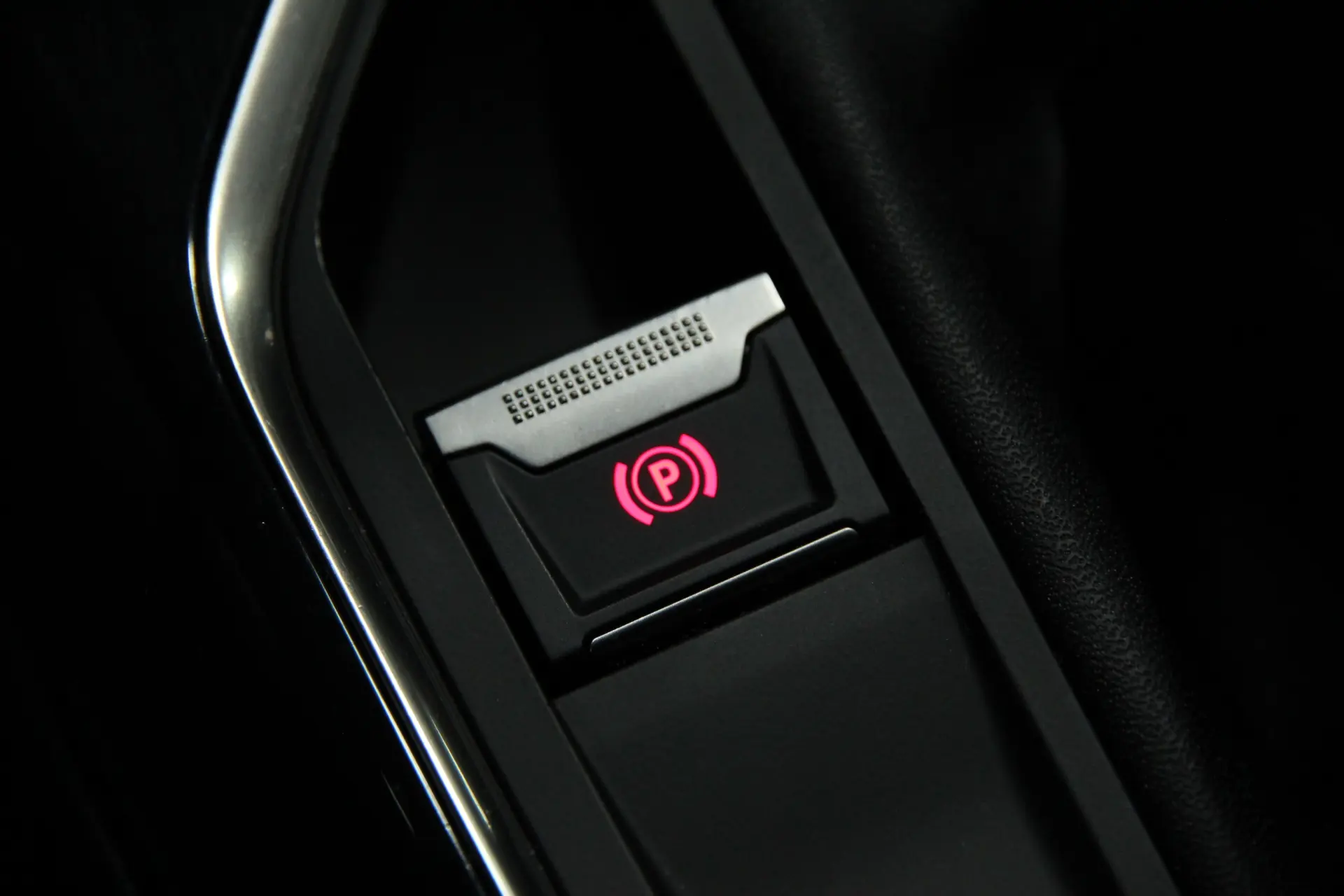 Peugeot 3008 PureTech 130 Stop & Start GPF Active 14