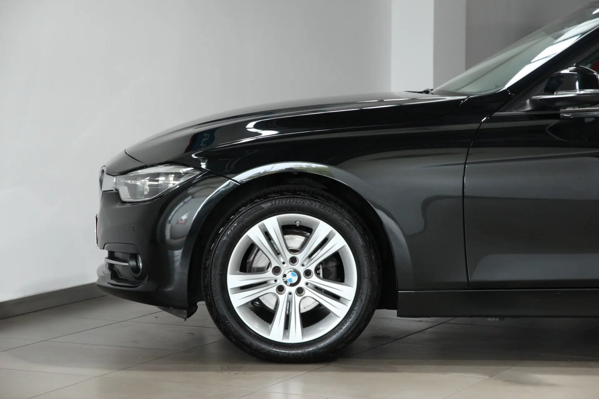 BMW 318 d Line Sport Auto 2