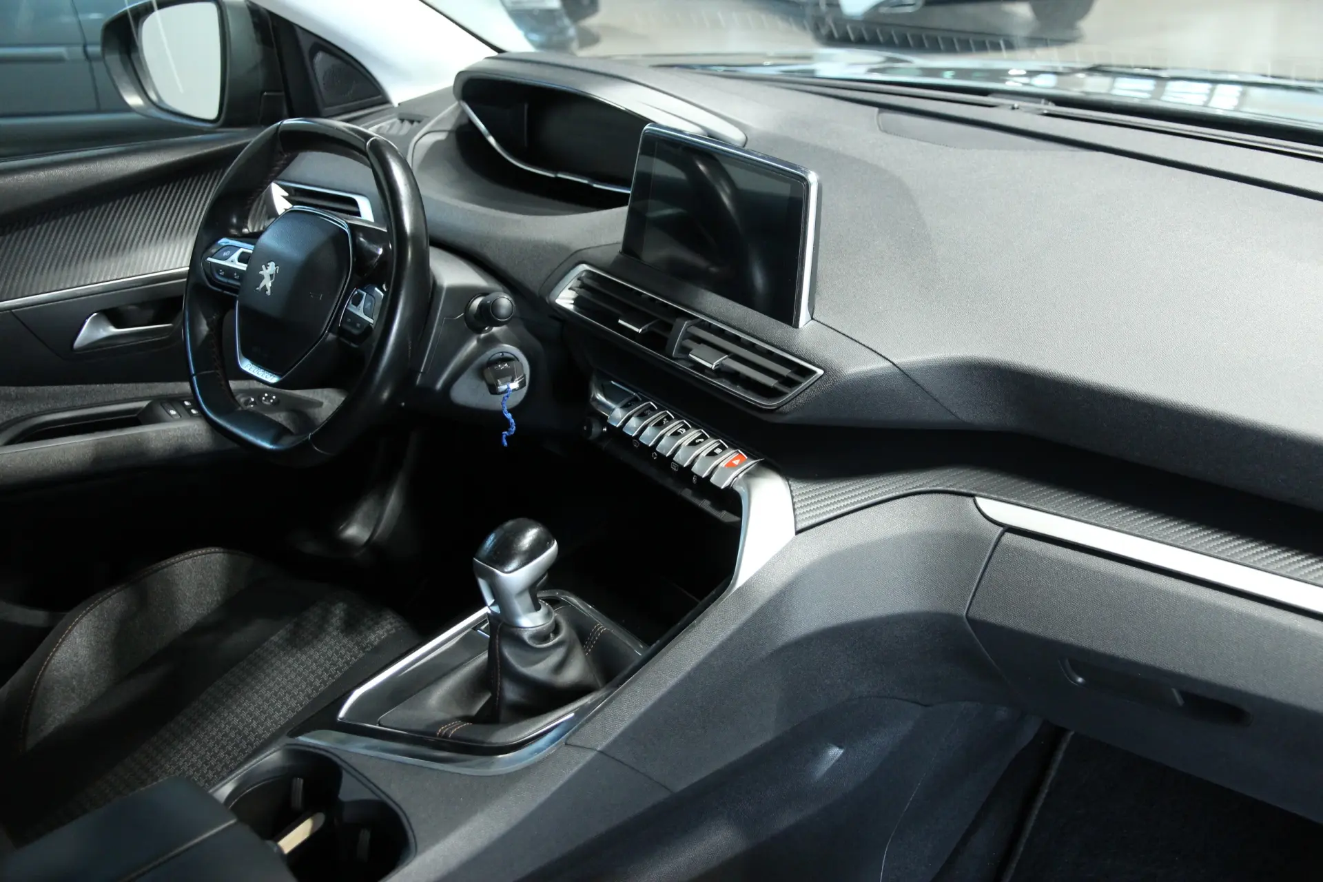 Peugeot 3008 PureTech 130 Stop & Start GPF Active 8