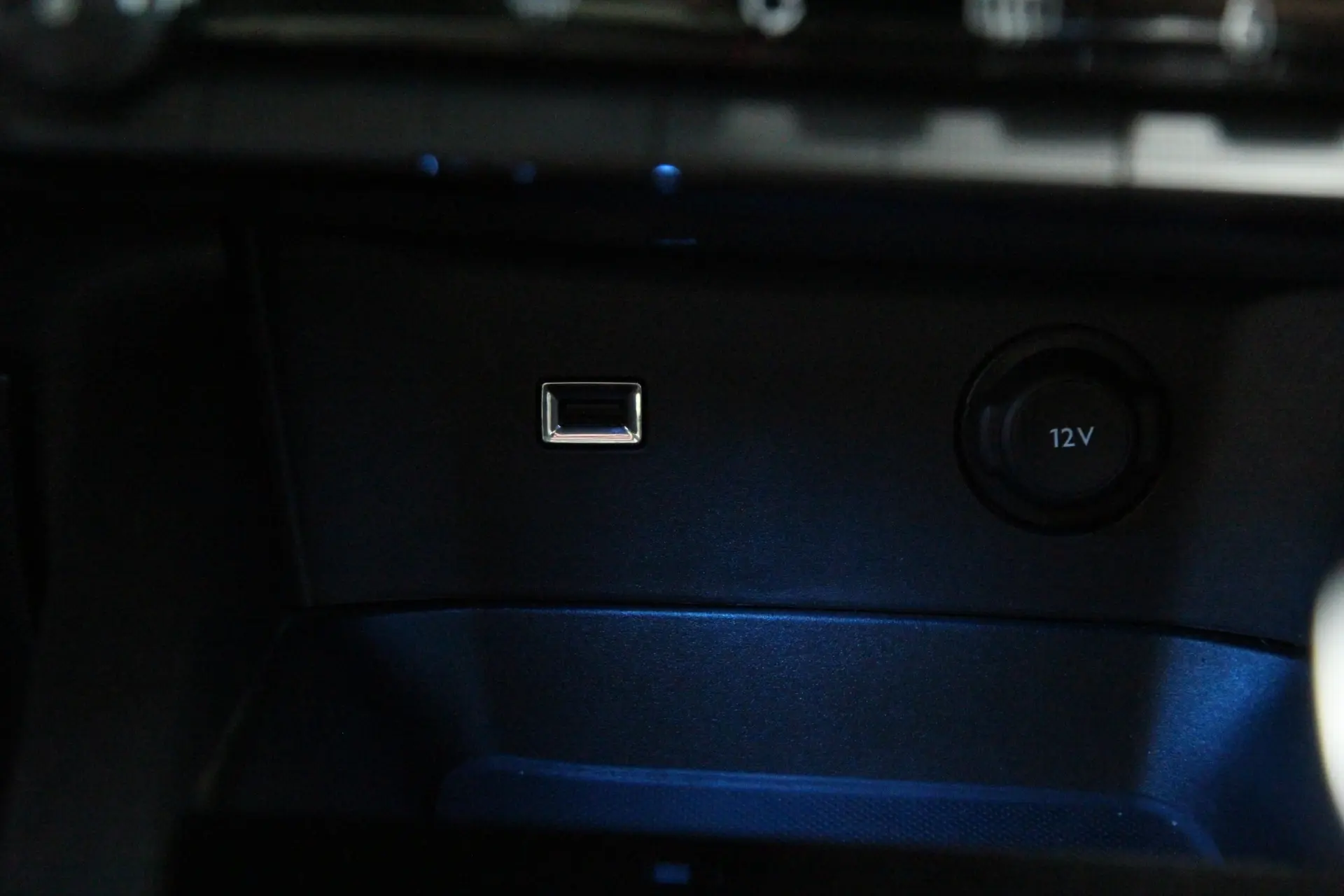 Peugeot 3008 PureTech 130 Stop & Start GPF Active 13