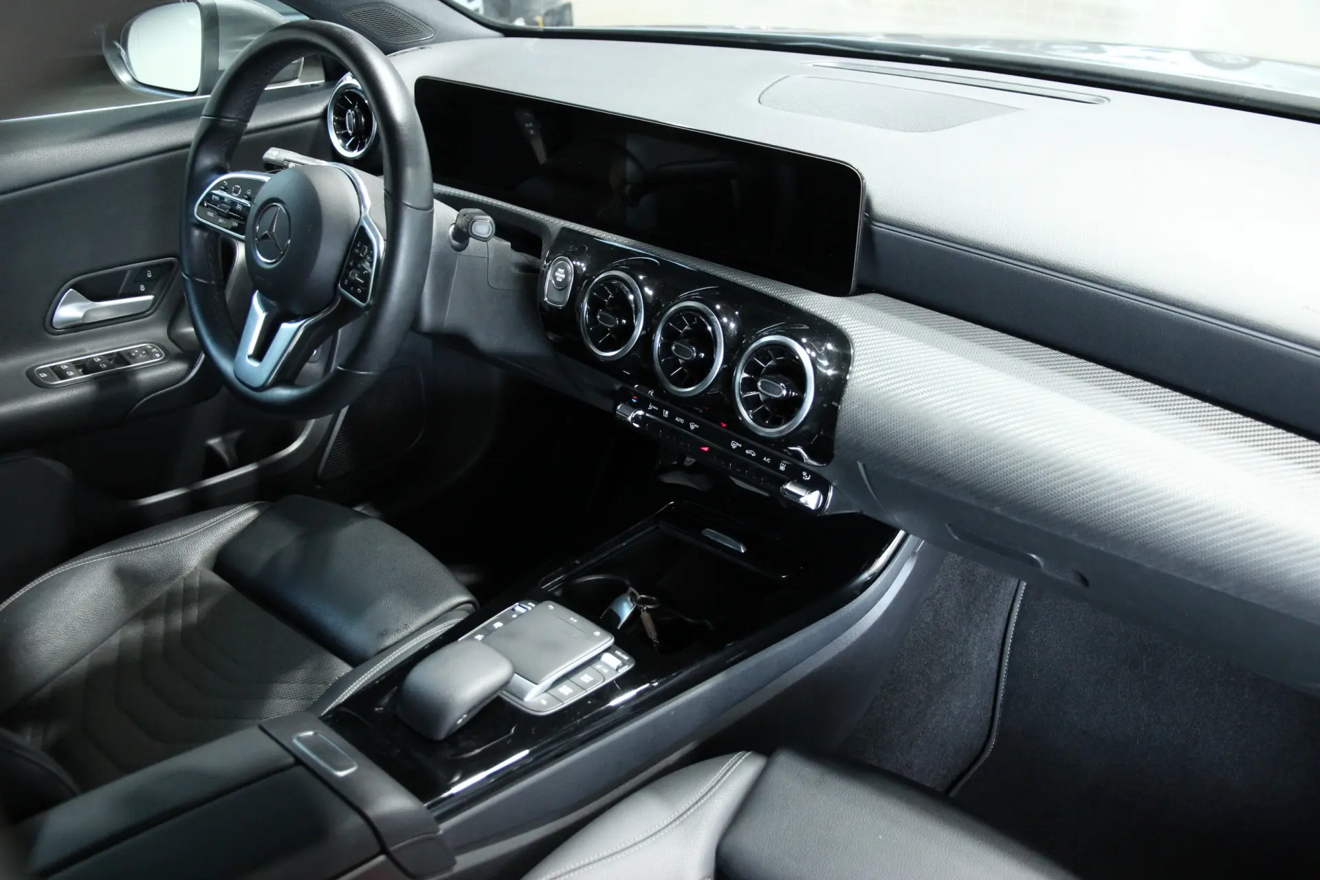 Mercedes-Benz A 250 e Style Plus 6
