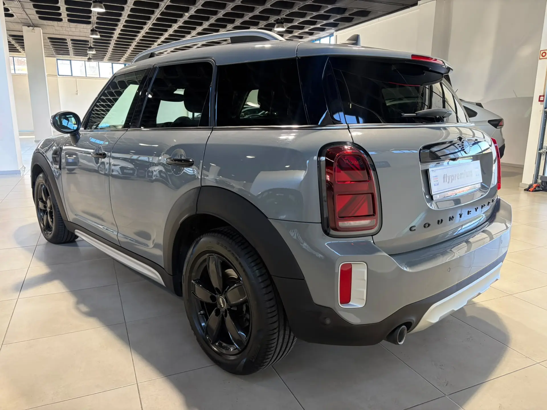 MINI Countryman Auto D Black Edition 9