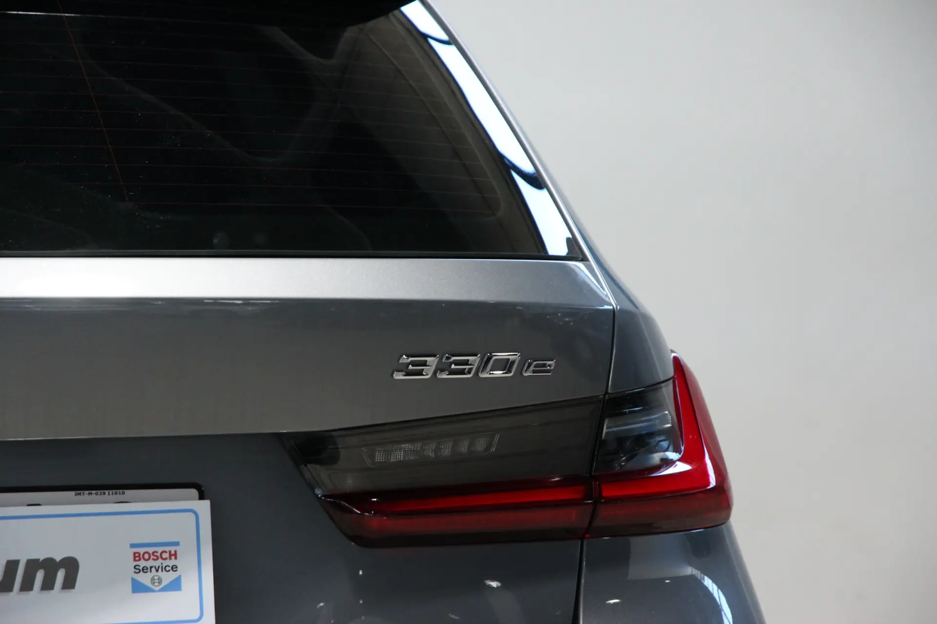 BMW 330 e Pack Desportivo M Auto 34