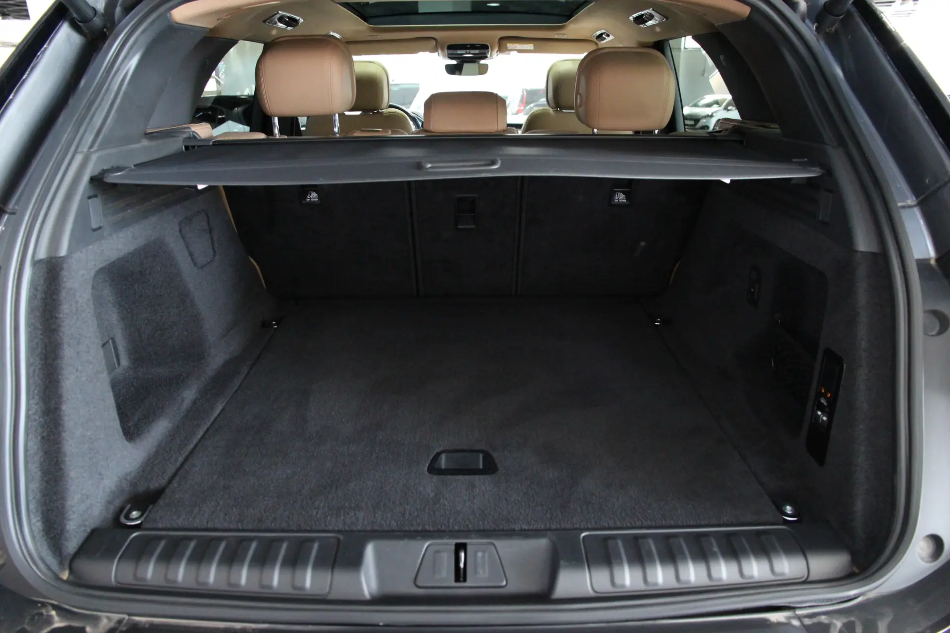 Land Rover Range Rover Sport 3.0 P440e Dynamic SE 31