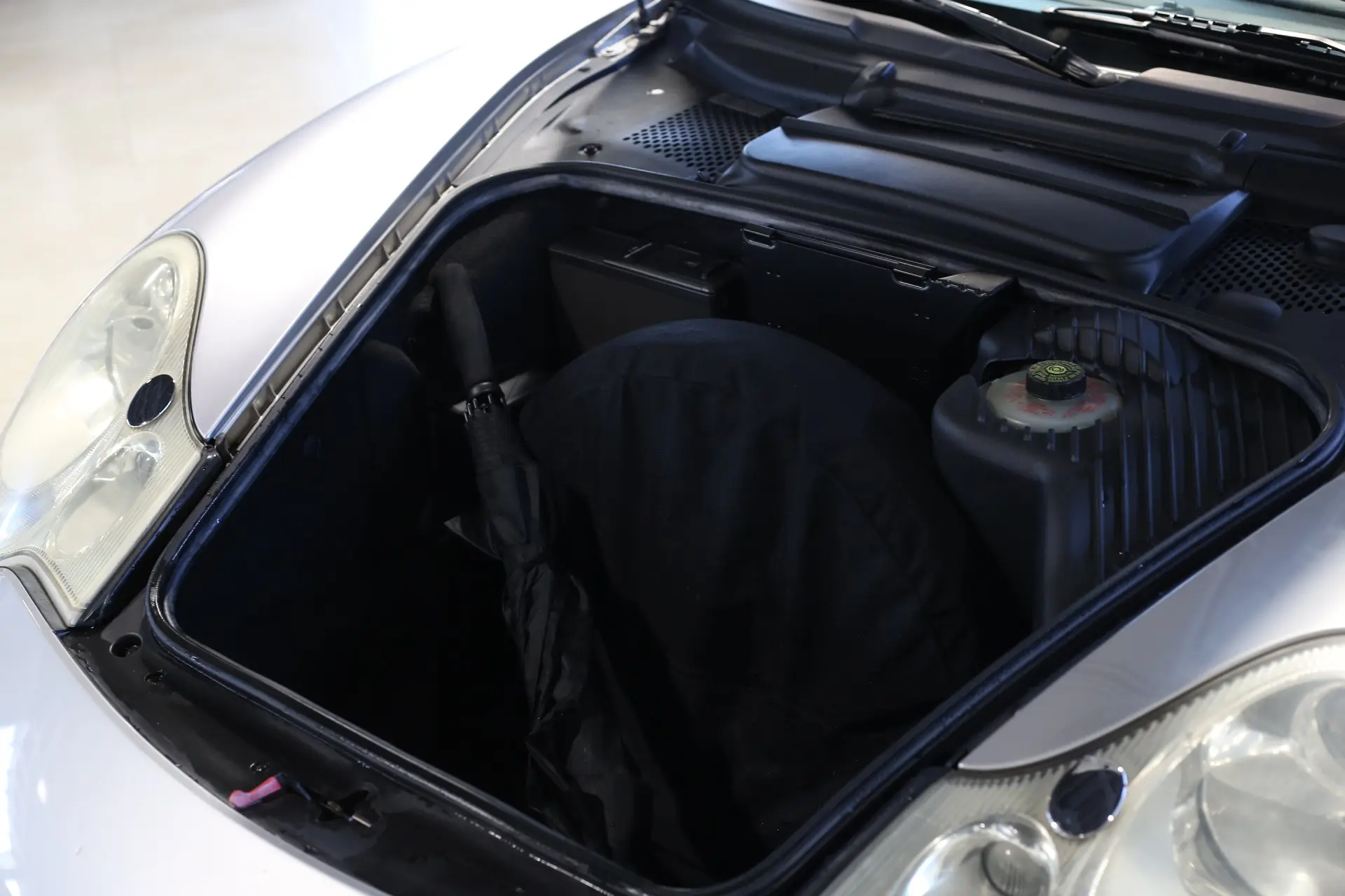 Porsche 911 (996) Carrera 27