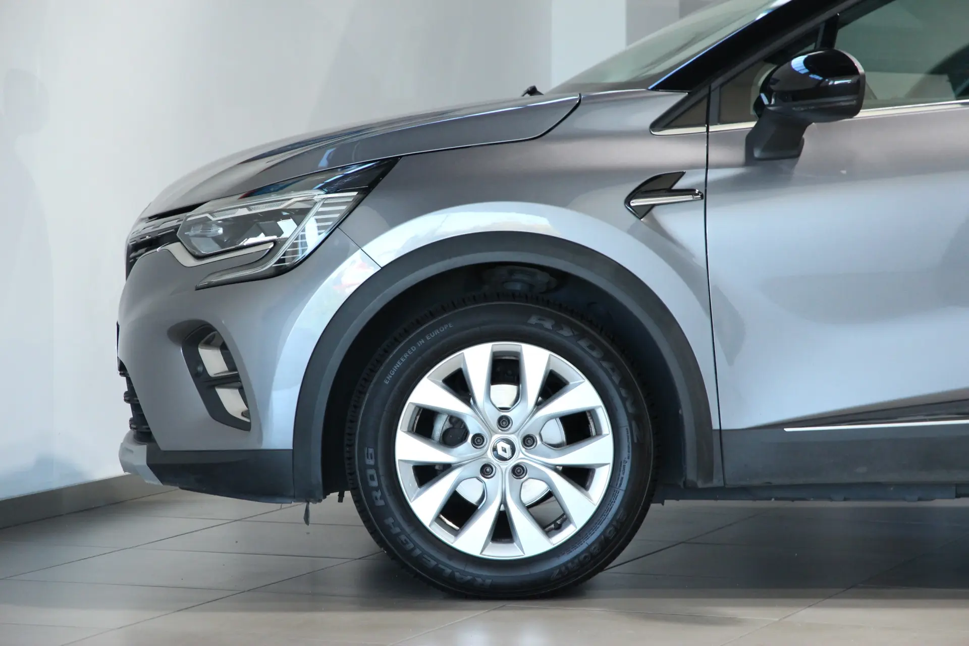 Renault Captur Outro 3