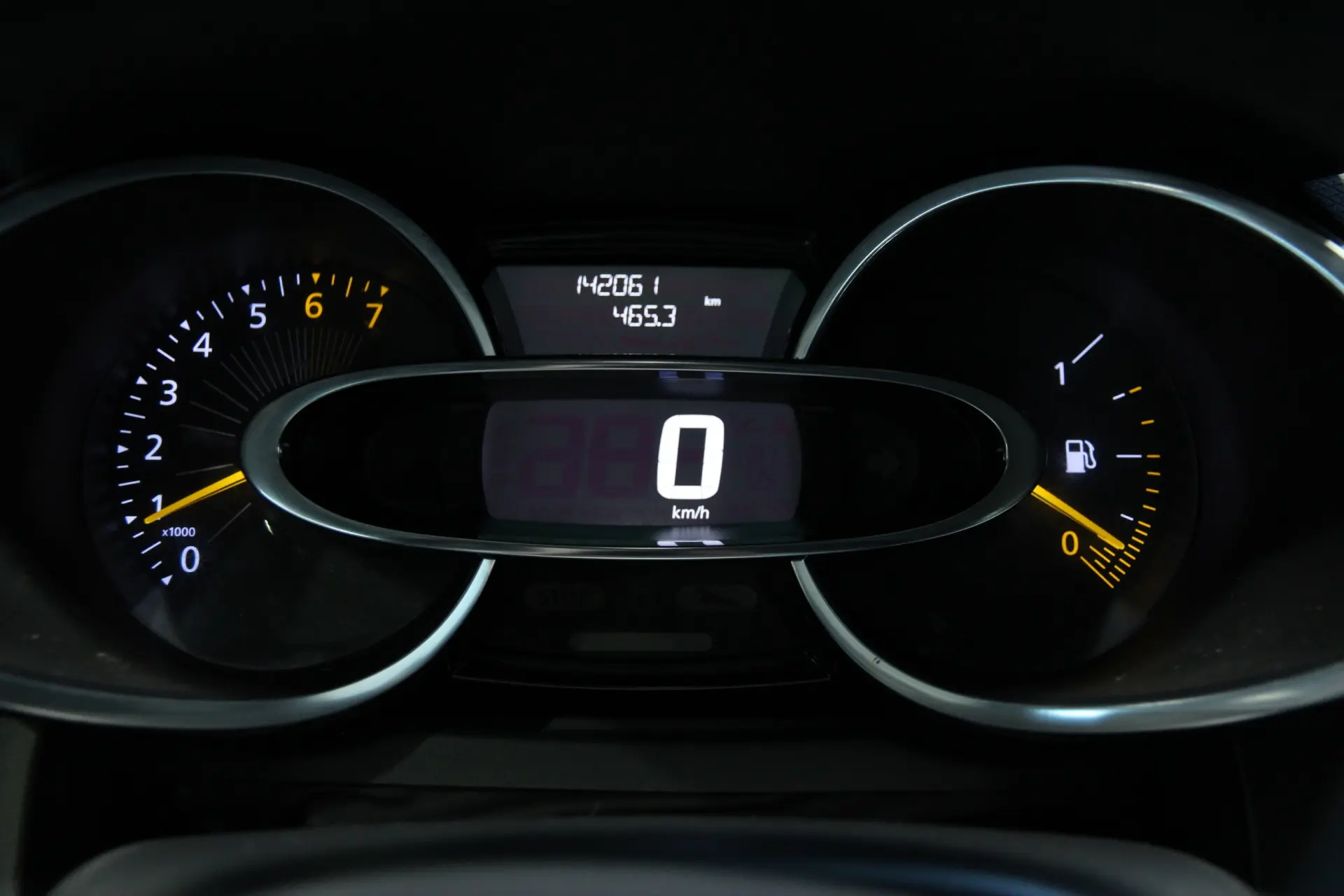Renault Clio Sport Tourer 0.9 TCE Limited 18