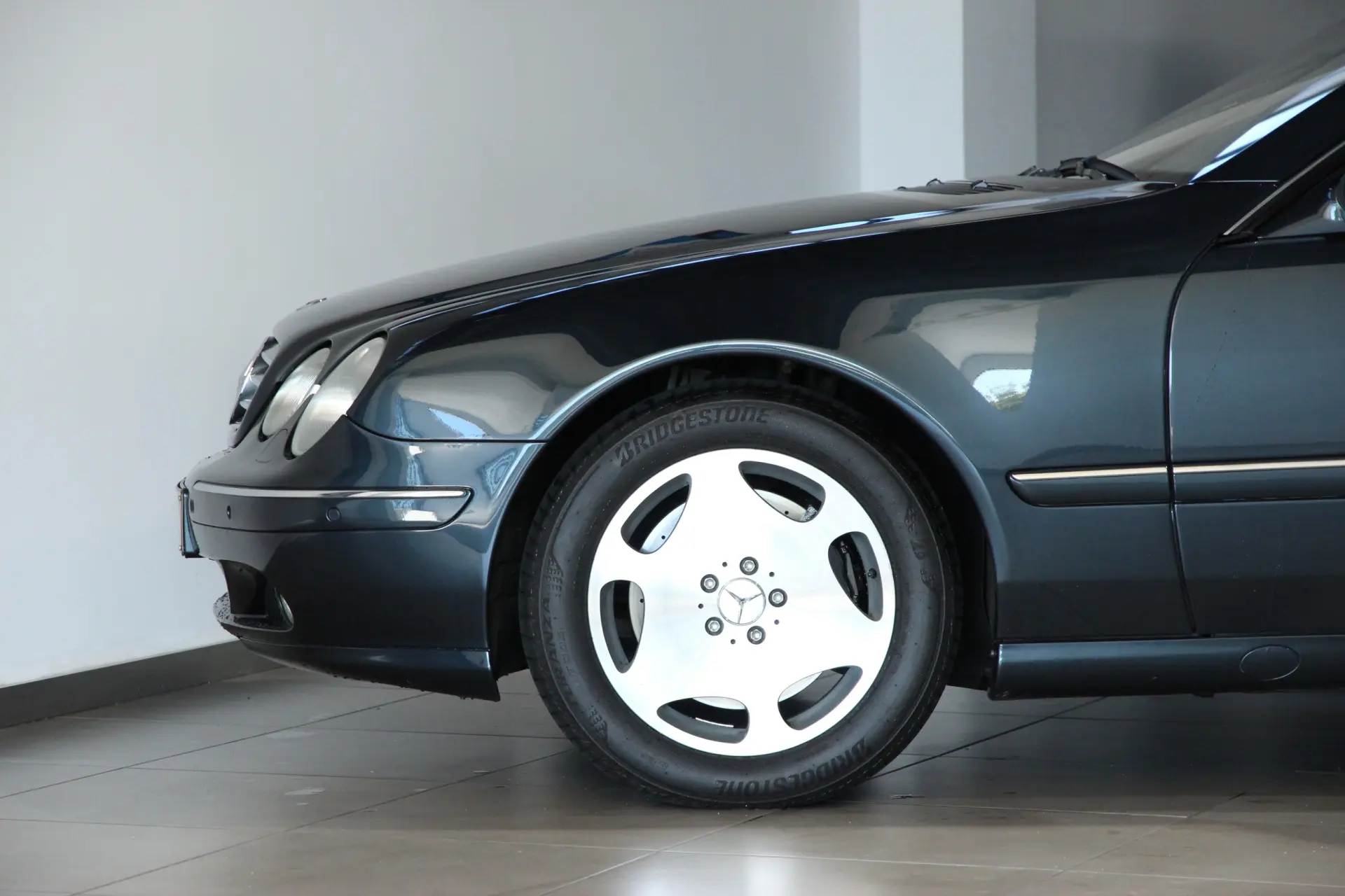 Mercedes-Benz CL 600 Coupé 4