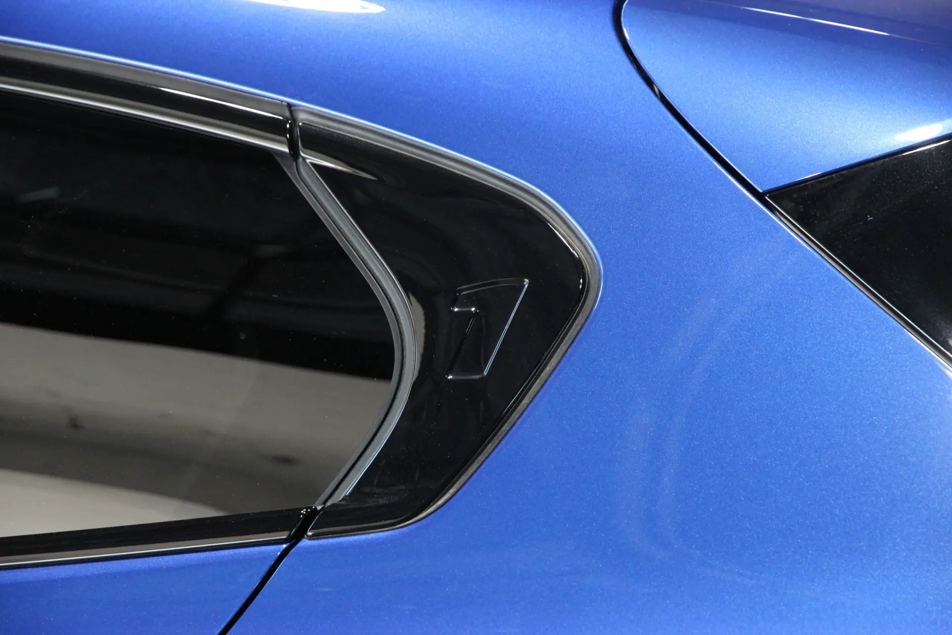 BMW 116 Standard 4