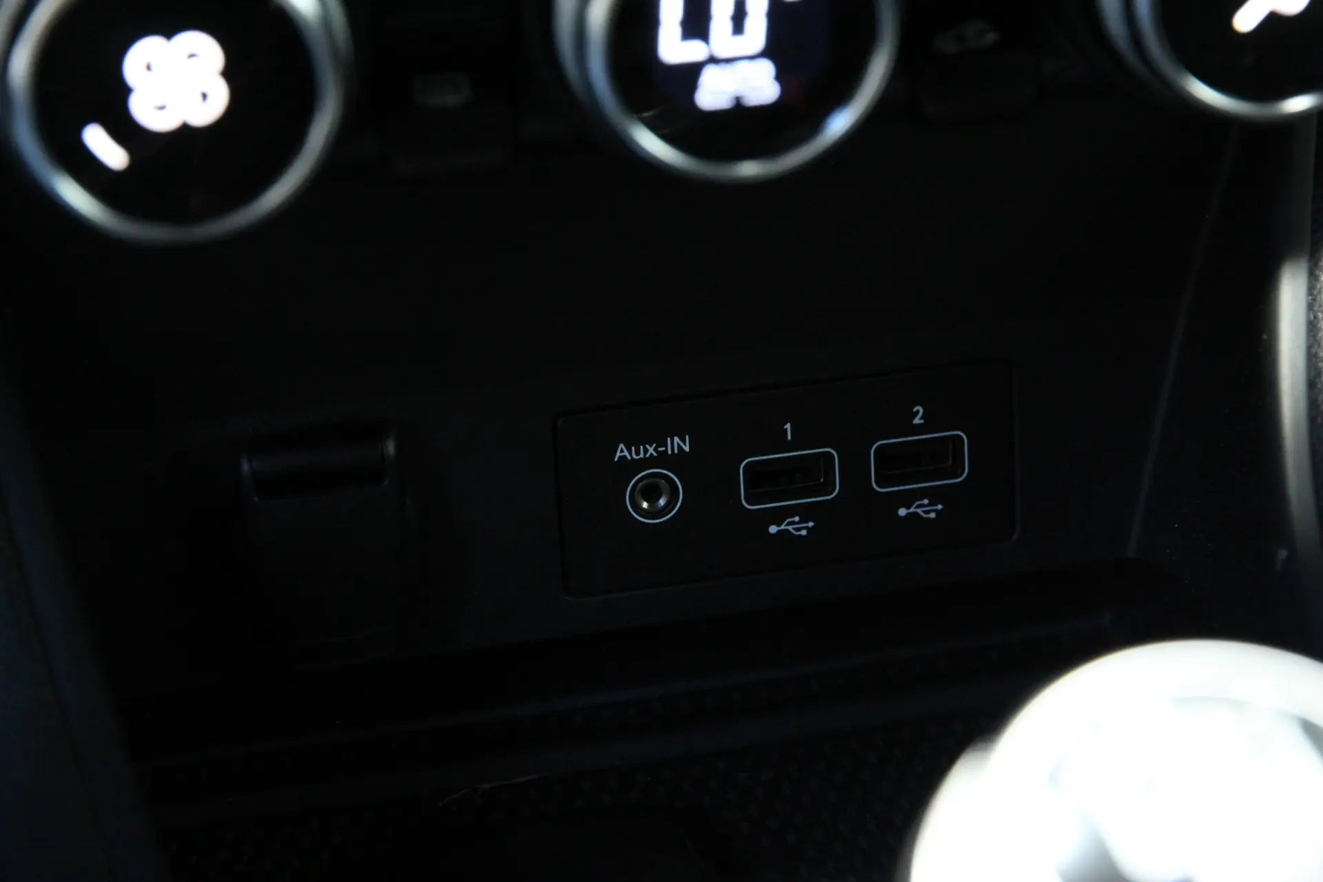 Renault Captur Outro 15