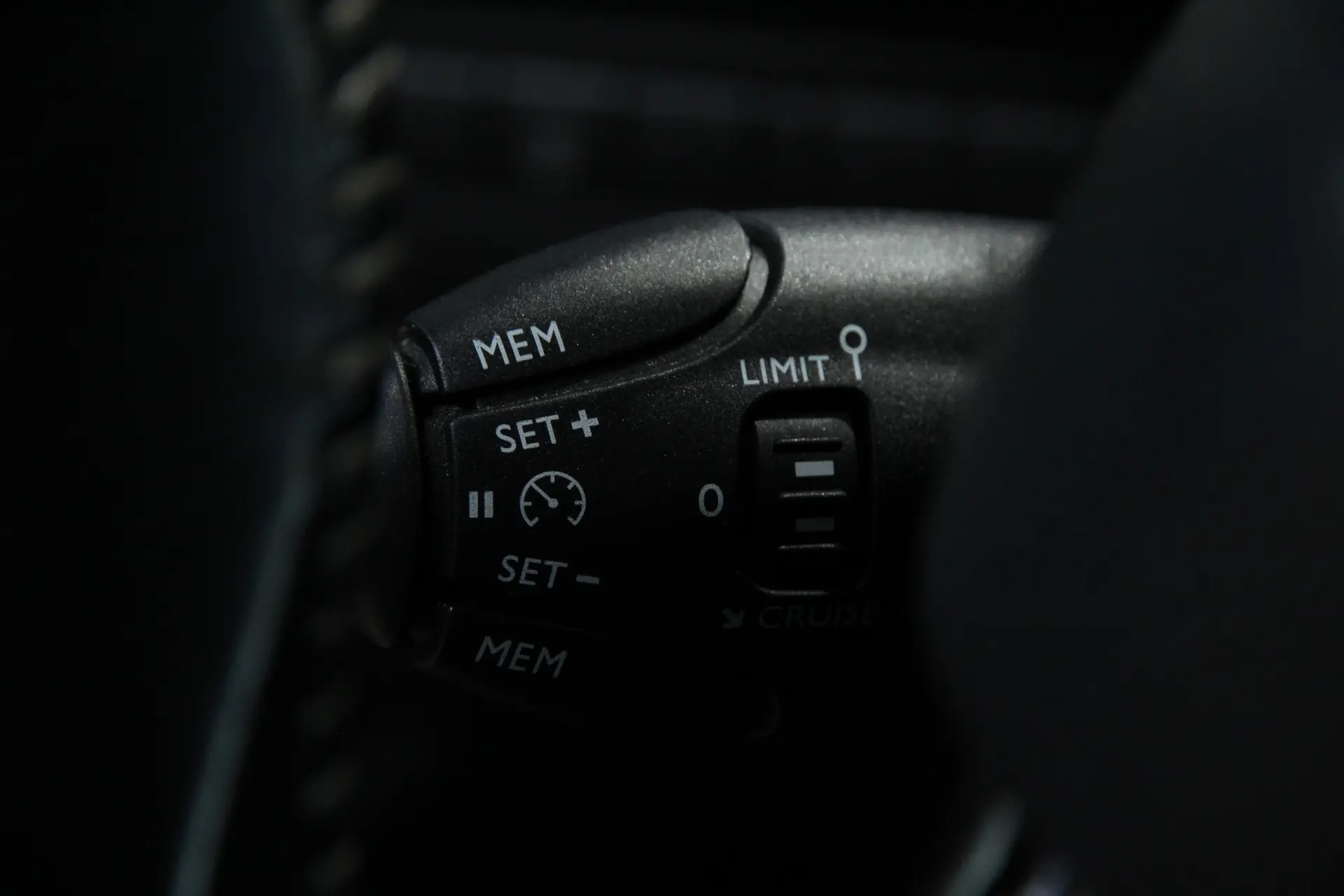 Peugeot 308 1.6 BlueHDi Allure 15