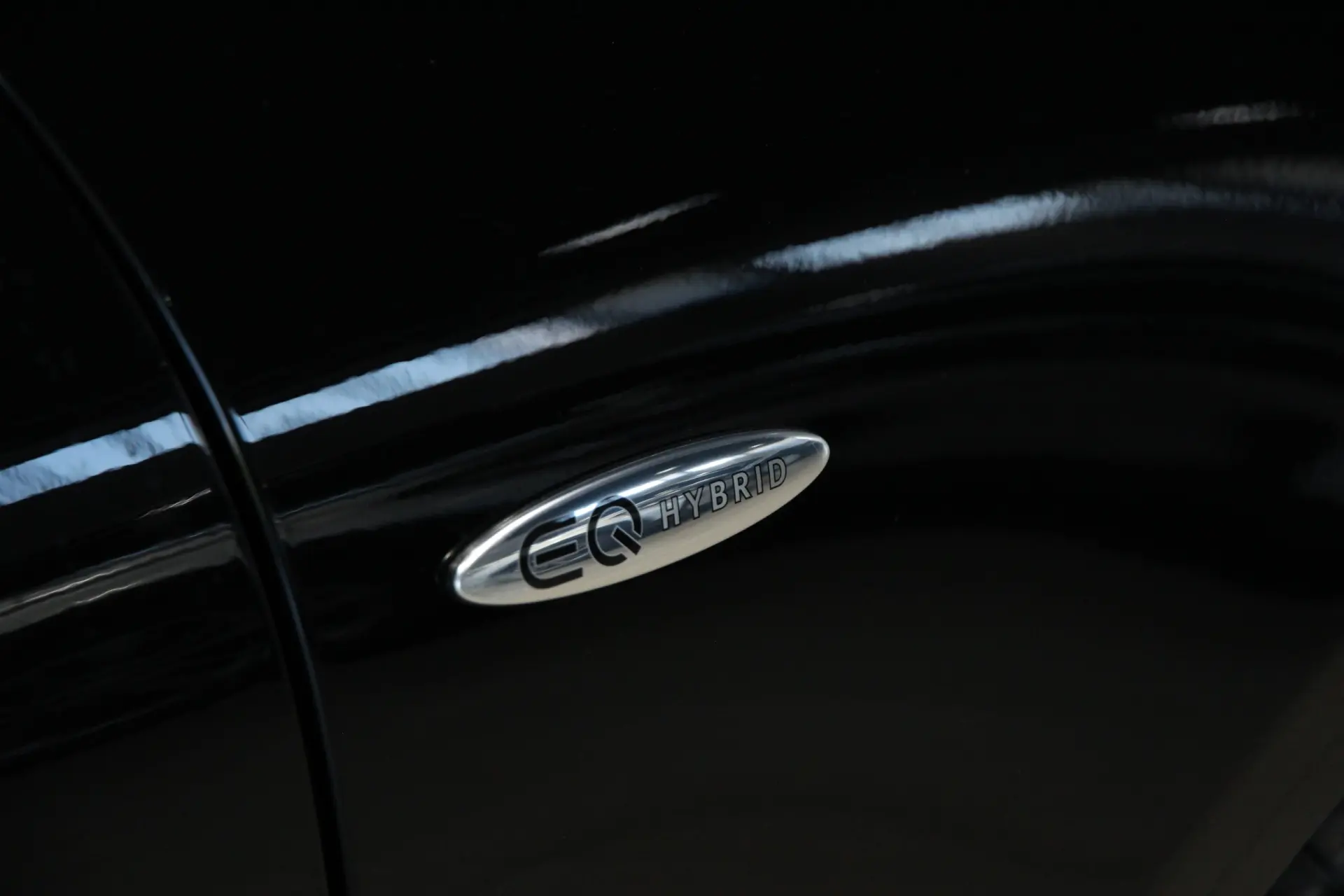Mercedes-Benz CLA 250 e Shooting Brake AMG Line 4