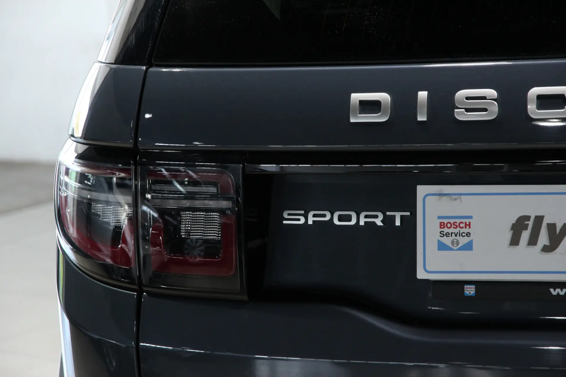 Land Rover Discovery Sport 1.5 I3 P300e AWD SE 30