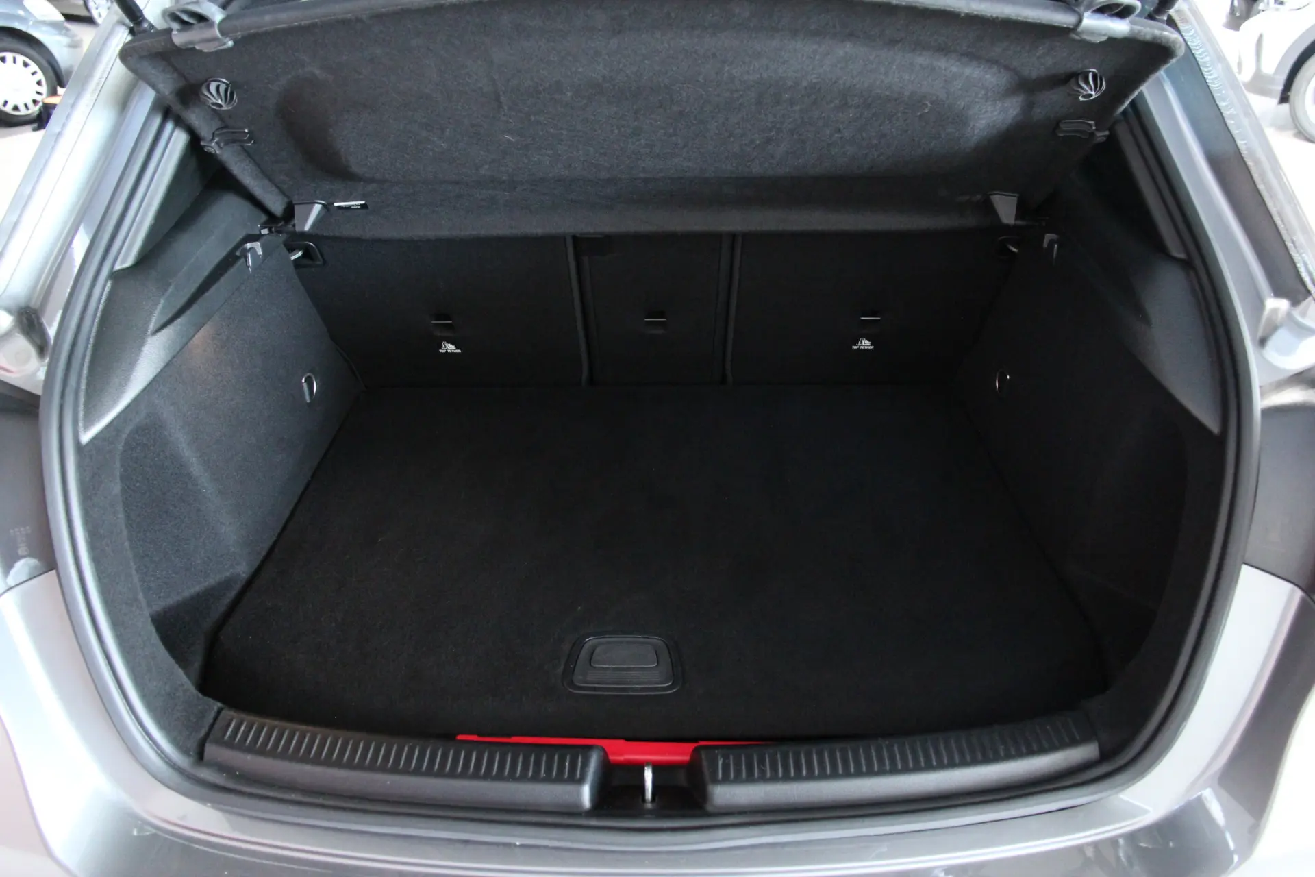 Mercedes-Benz A 250 e Style Plus 21
