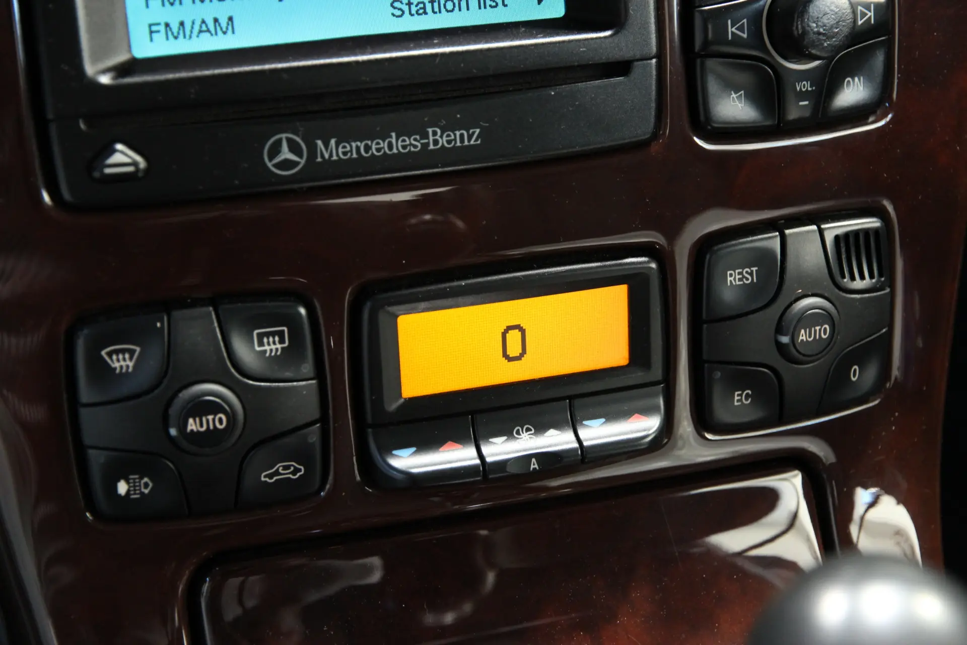 Mercedes-Benz CL 600 Coupé 18