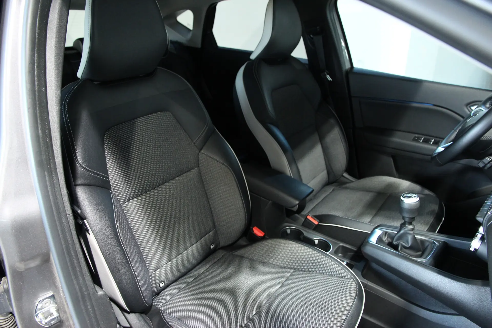 Renault Captur Outro 9