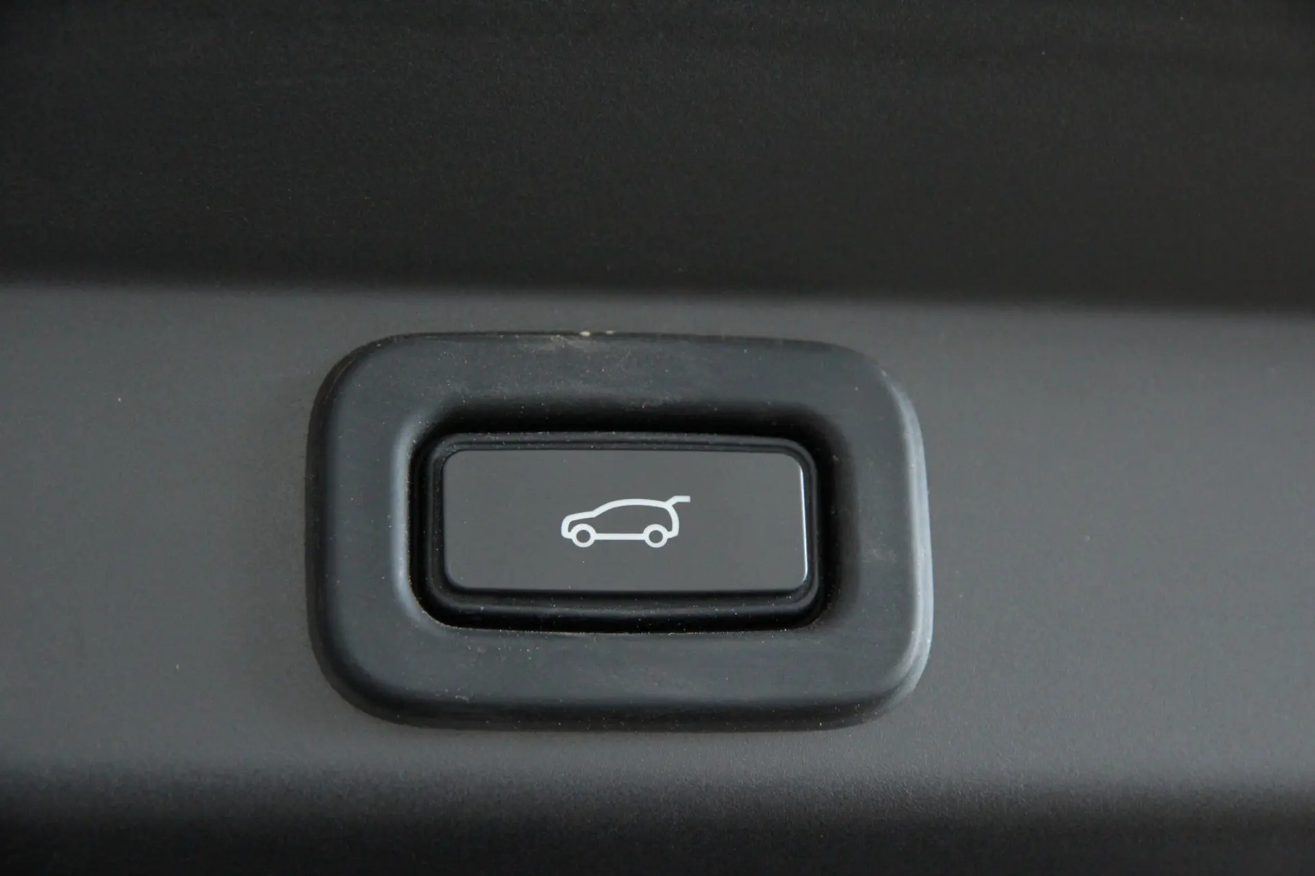 Land Rover Range Rover Sport 3.0 P440e Dynamic SE 33