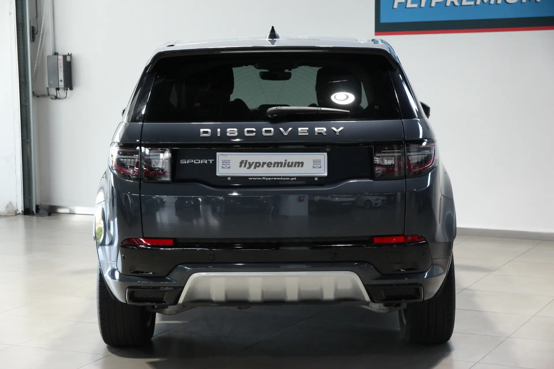 Land Rover Discovery Sport 1.5 I3 P300e AWD SE 29