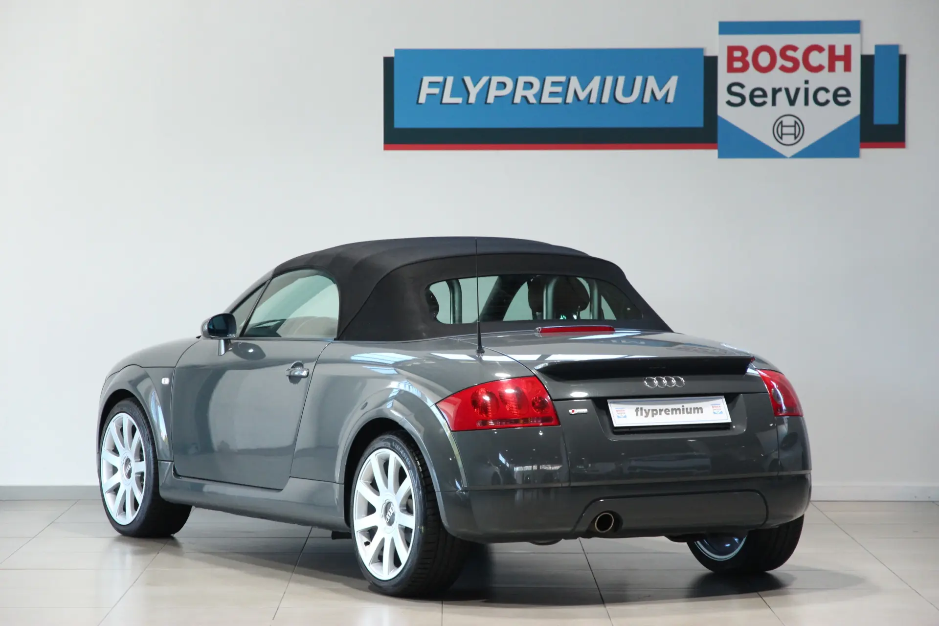 Audi TT Coupé 1.8 T S-line 18