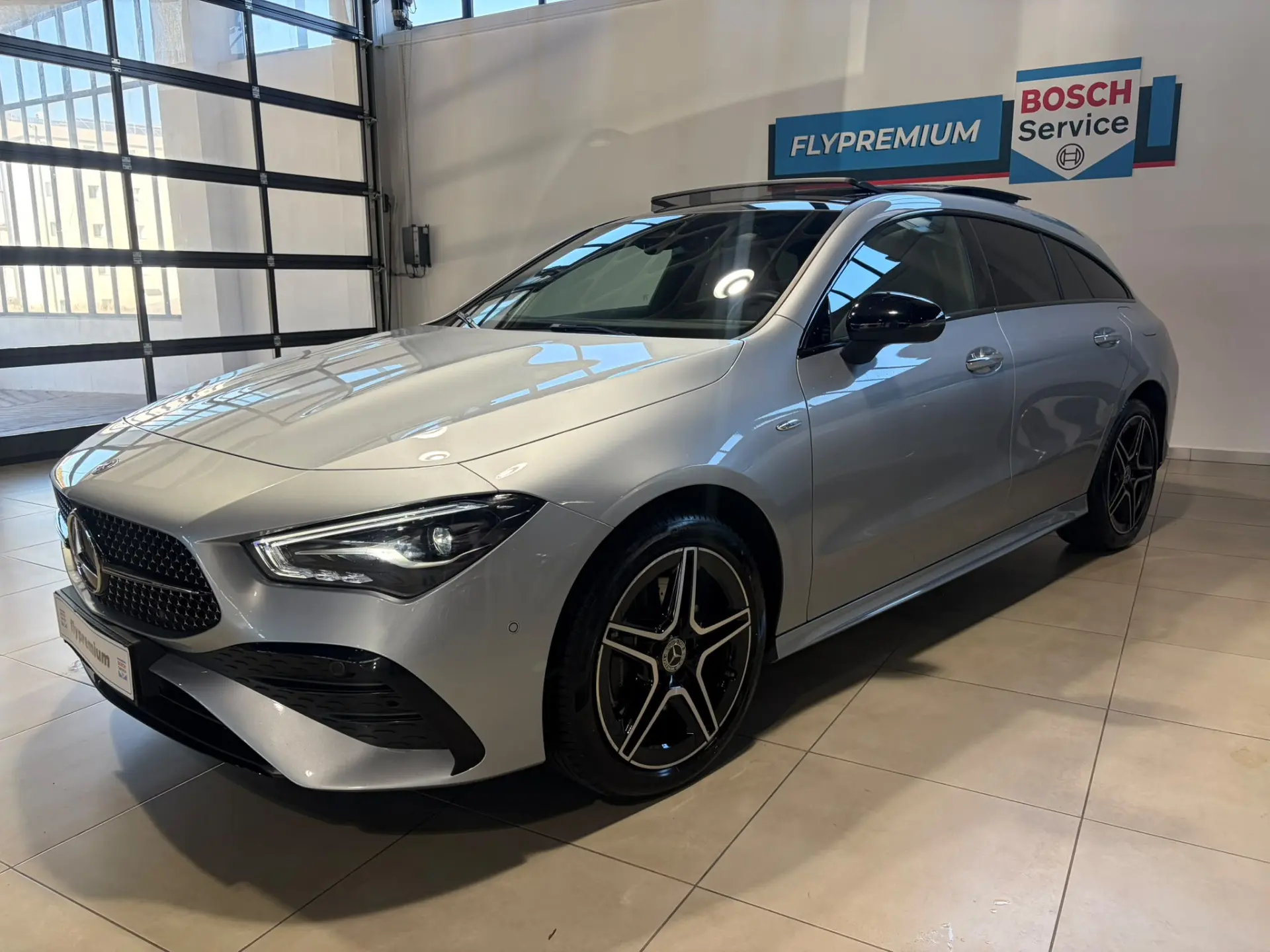 Mercedes-Benz CLA 250 e 8G-DCT AMG Line 1