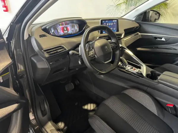 Peugeot 3008 1.2 PureTech Allure Pack EAT8 22