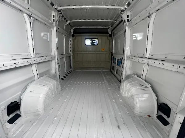 Peugeot Boxer 2.2 HDi 335 L2 CD 12