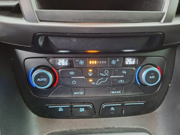 Ford Transit Connect 1.5 TDCi 240 L2 Trend 12