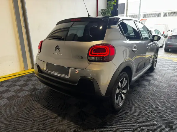 Citroën C3 1.2 PureTech Shine 8