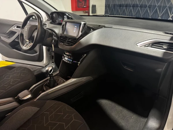 Peugeot 2008 27