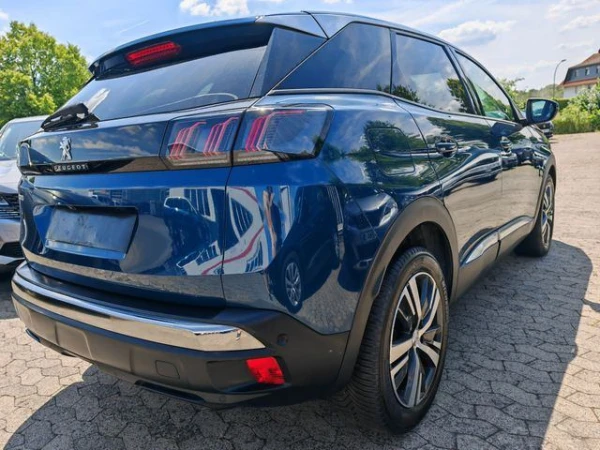 Peugeot 3008 1.2 PureTech Allure EAT8 3