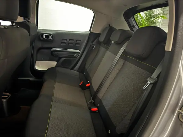 Citroën C3 1.2 PureTech Shine 43