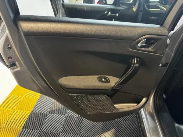 Peugeot 2008 1.2 PureTech Allure 35