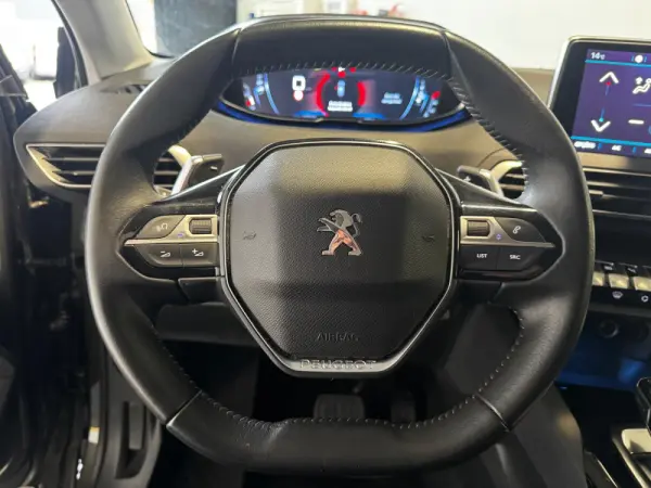Peugeot 3008 1.2 PureTech Allure Pack EAT8 26