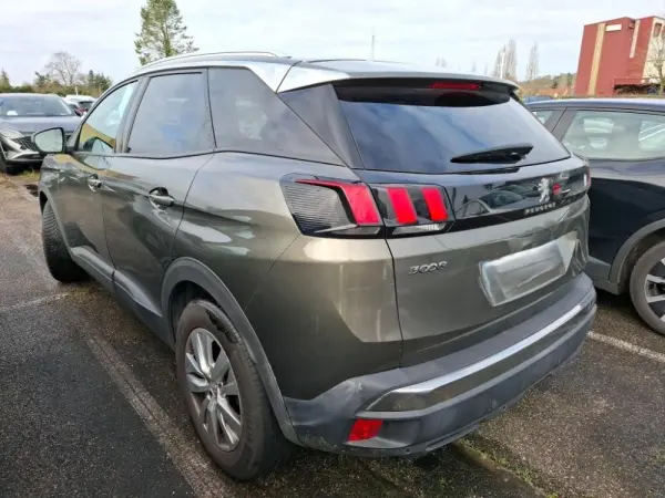 Peugeot 3008 1.2 PureTech Allure Pack EAT8 4
