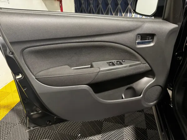 Mitsubishi Space Star 1.2 Intense CVT 35