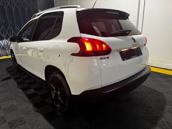 Peugeot 2008 10