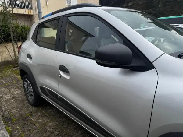 Dacia Spring Comfort 12