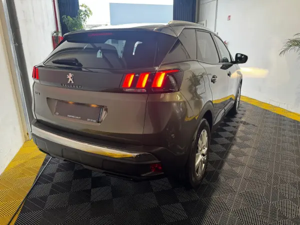 Peugeot 3008 1.2 PureTech Allure Pack EAT8 12